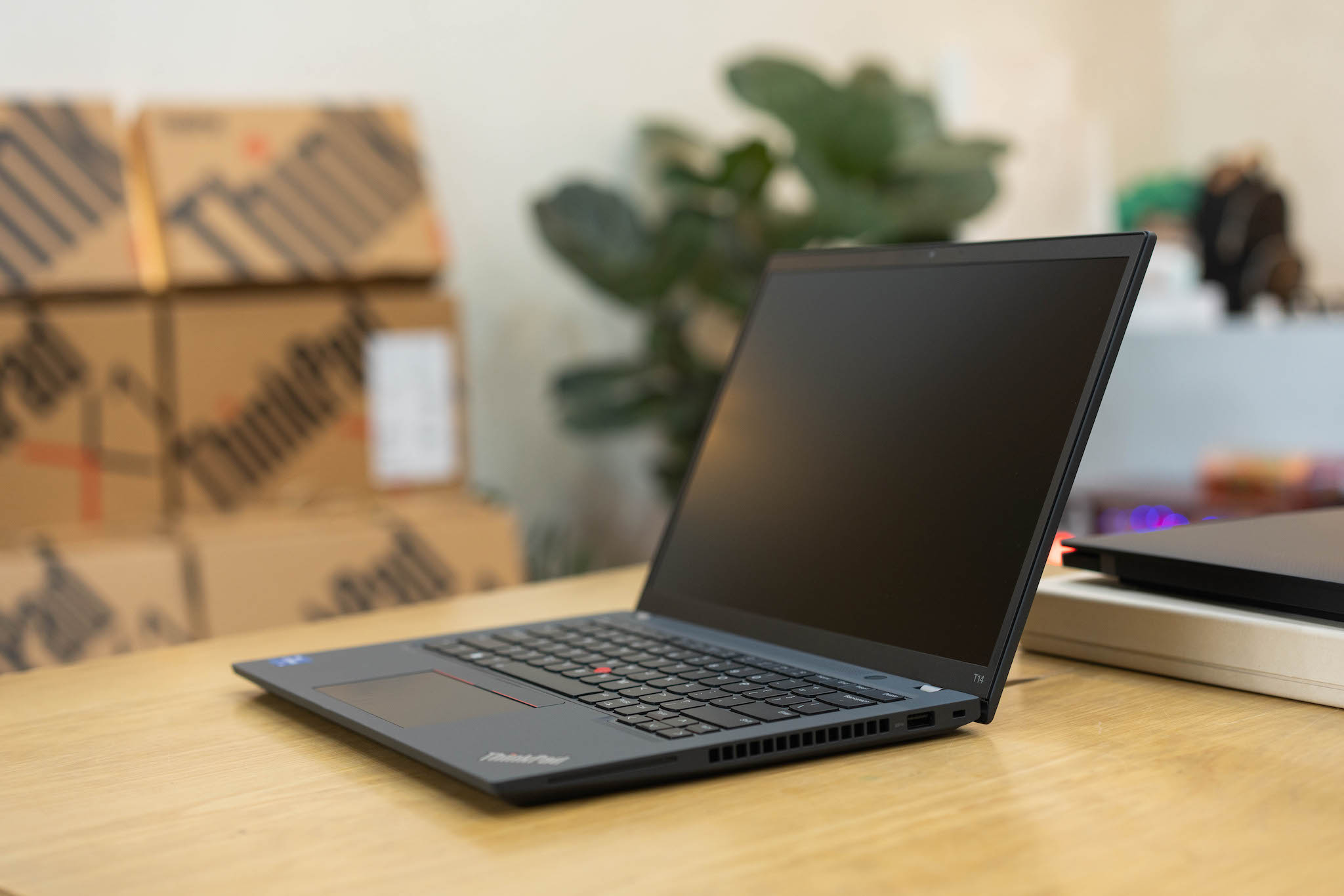 ThinkPad T14 Gen 4 2023 Core I5 1345U 16GB 256GB 14 inch FHD 【DDR5 Memory】